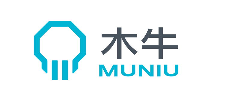 女警察脱了内裤掀起裙子被打屁股